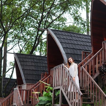Welirang Forest Pacet Villa Mojokerto Esterno foto