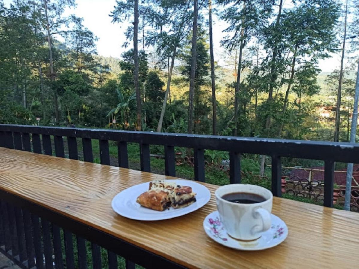 Welirang Forest Pacet Villa Mojokerto Esterno foto
